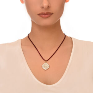 Collana smalto bianco